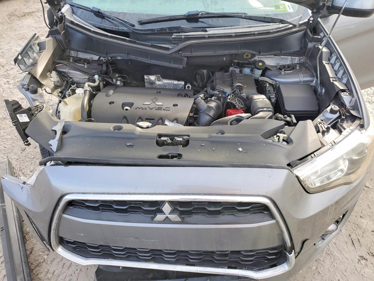 2015 MITSUBISHI OUTLANDER SPORT ES photo 12
