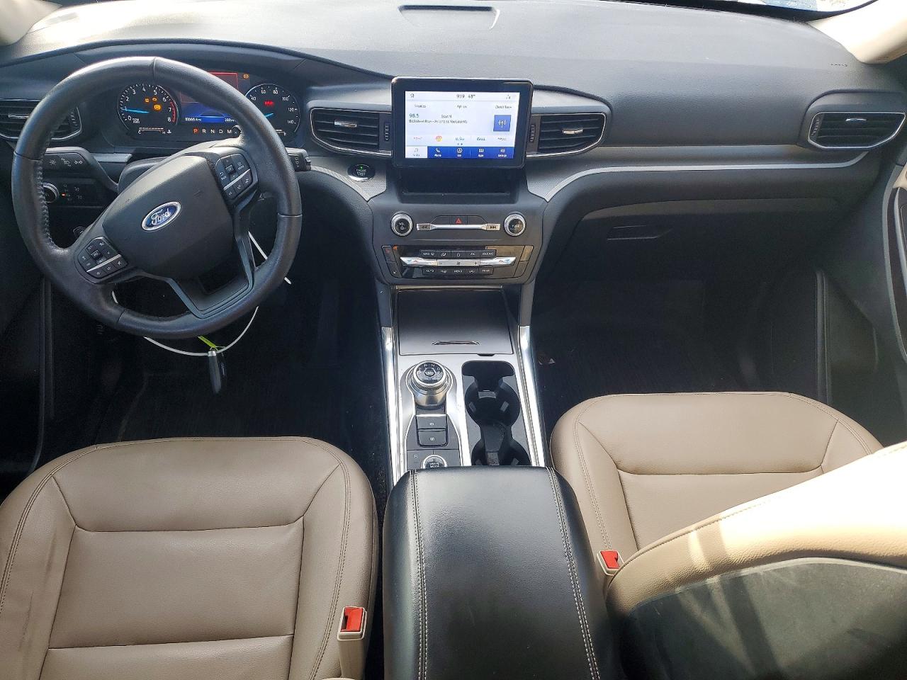 2020 FORD EXPLORER XLT photo 8