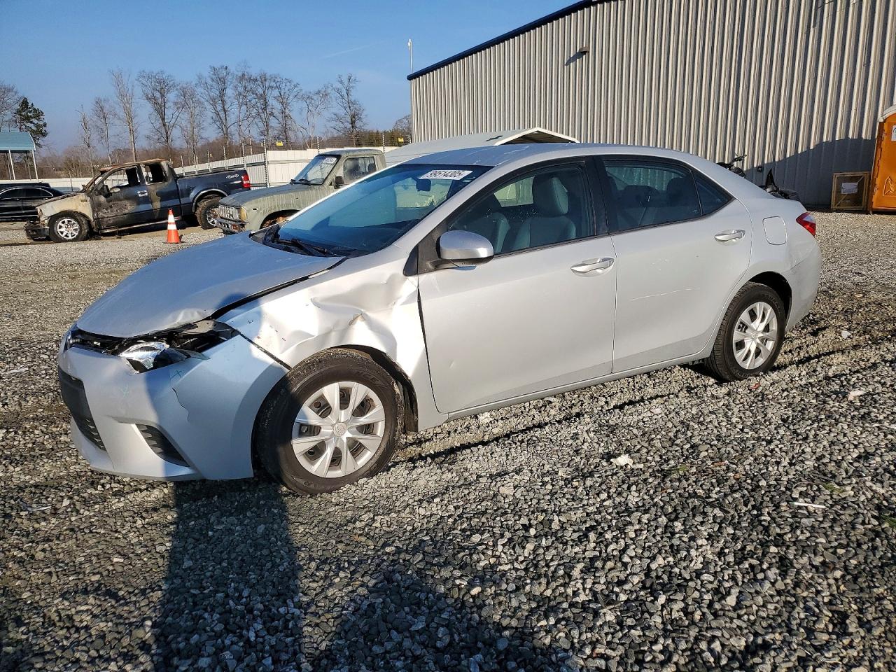 2015 TOYOTA COROLLA