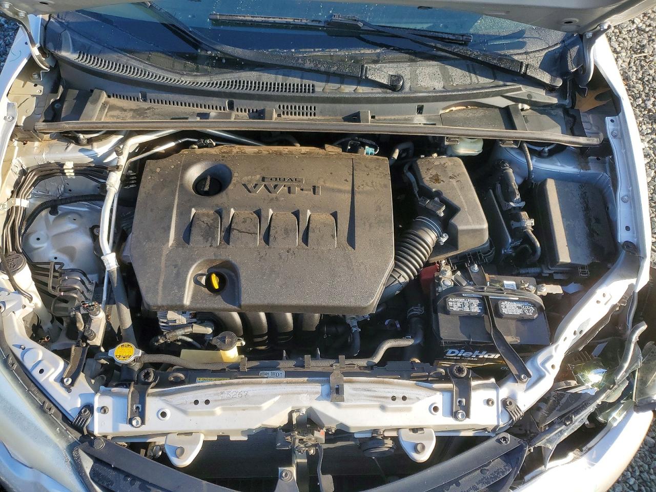 2015 TOYOTA COROLLA L photo 11
