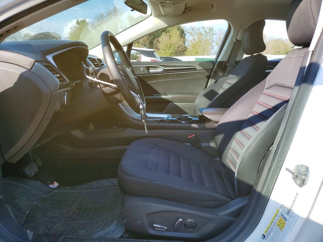 2016 FORD FUSION SE photo 7