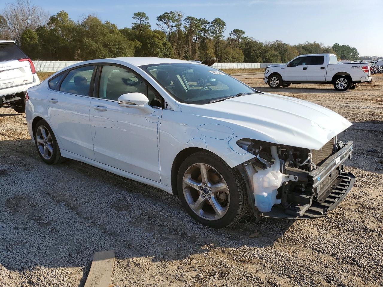 2016 FORD FUSION SE photo 4