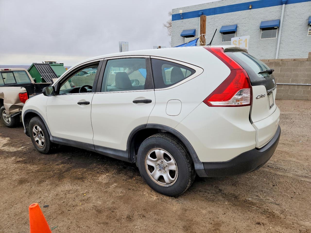 2014 HONDA CR-V LX photo 2