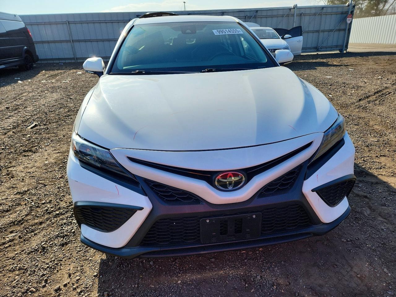 2022 TOYOTA CAMRY SE photo 9