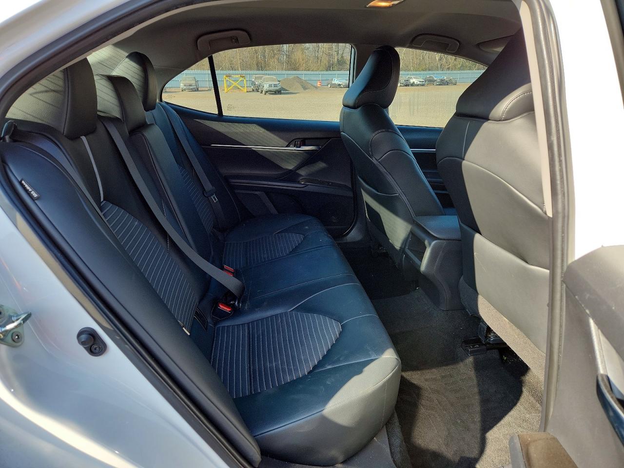 2022 TOYOTA CAMRY SE photo 19