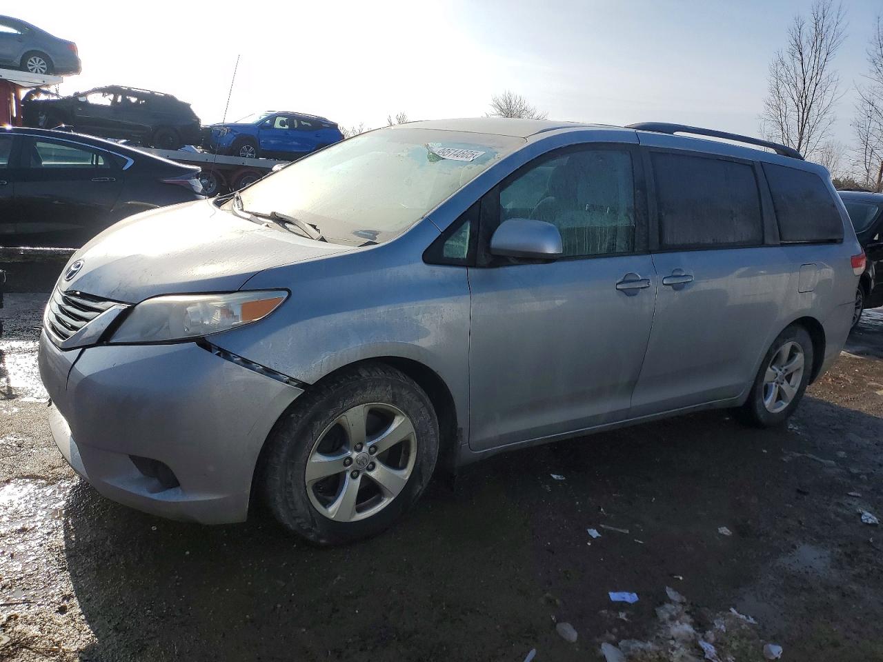 2013 TOYOTA SIENNA