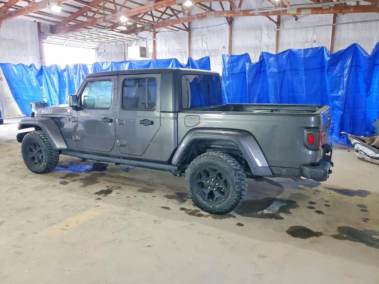 2021 JEEP GLADIATOR SPORT photo 2