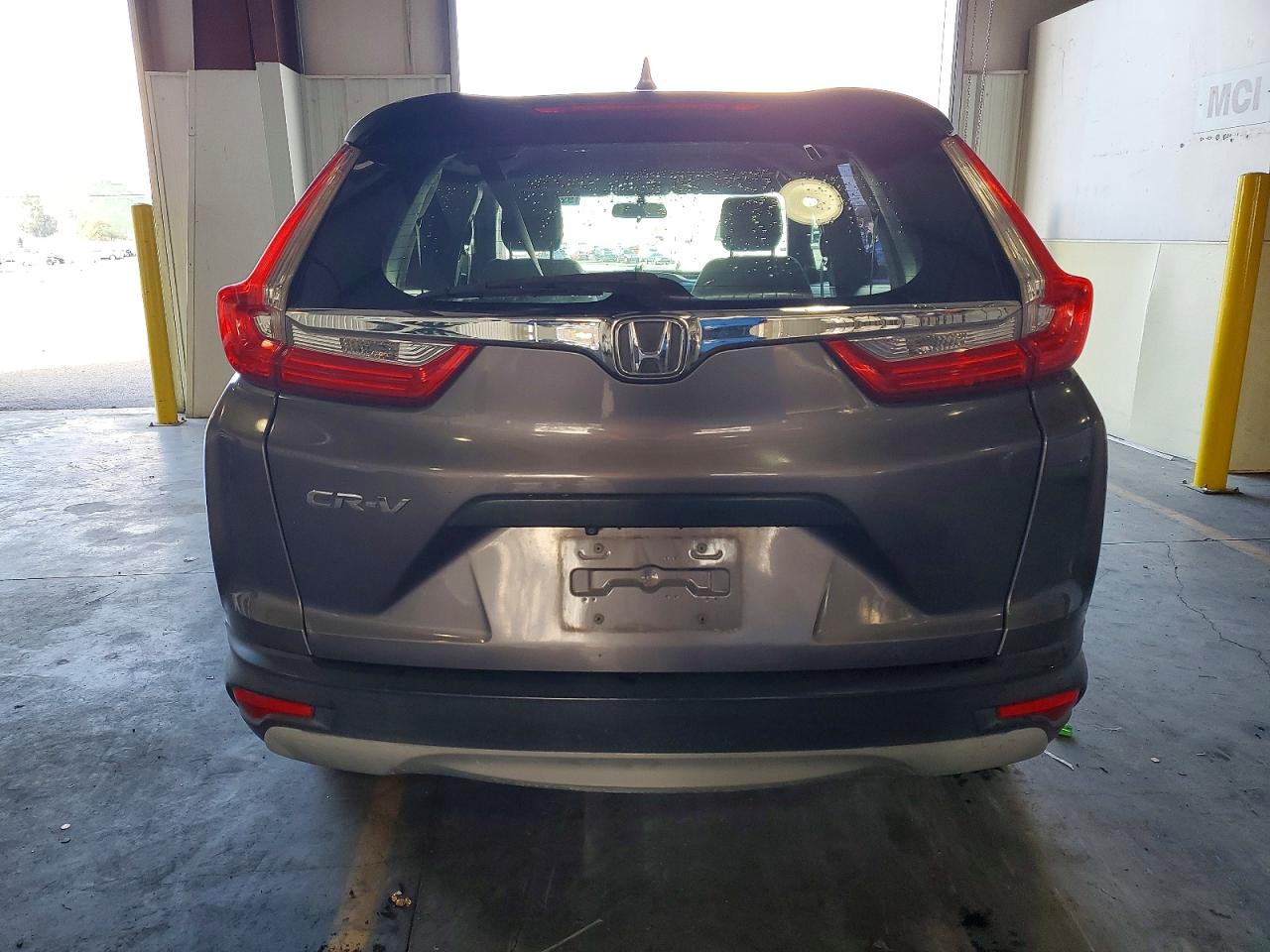 2017 HONDA CR-V LX photo 6