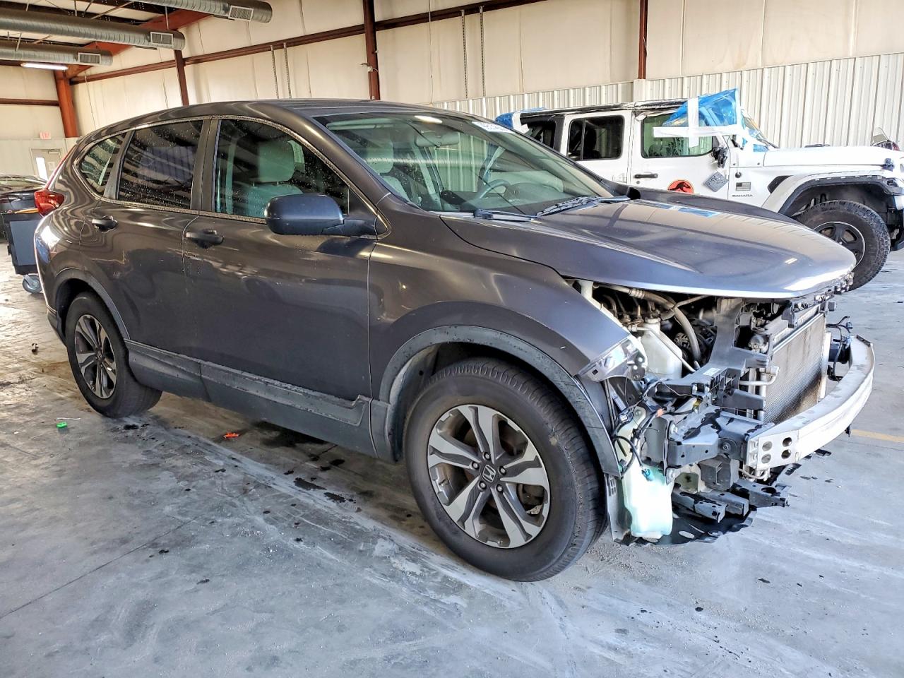 2017 HONDA CR-V LX photo 4