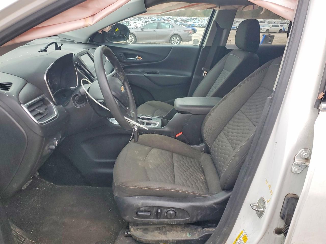 2020 CHEVROLET EQUINOX LT photo 7
