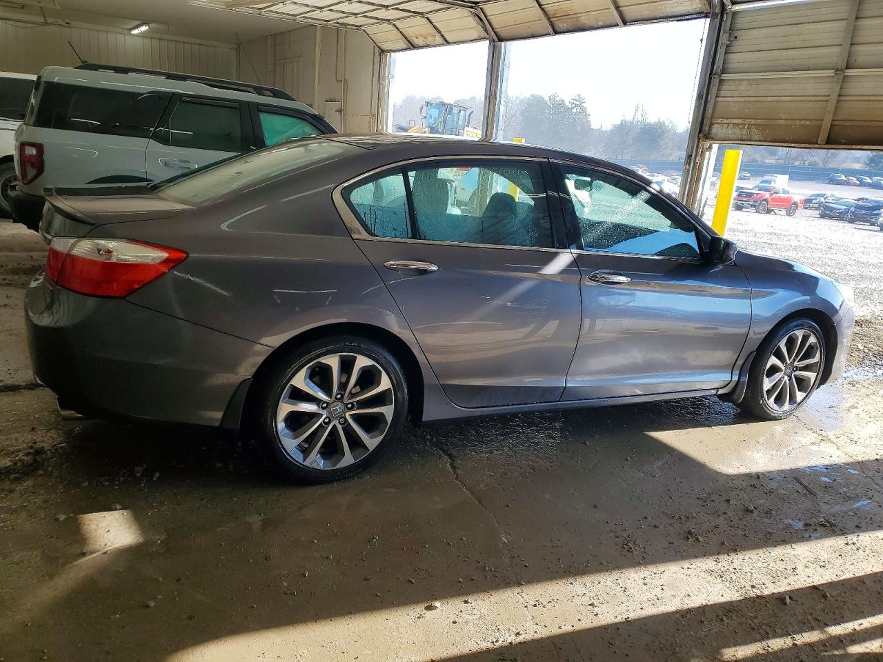 2015 HONDA ACCORD SPORT photo 3