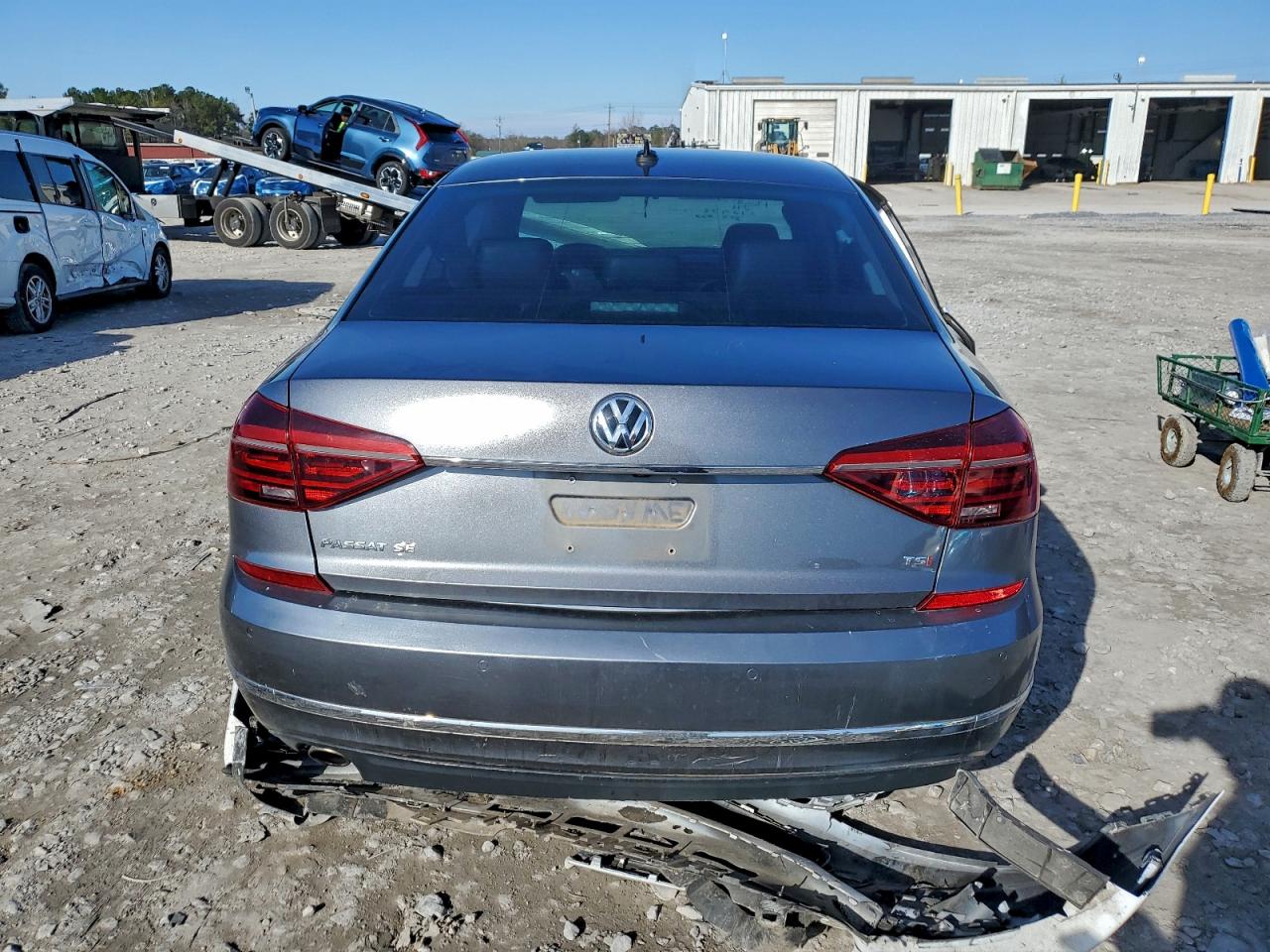 2017 VOLKSWAGEN PASSAT SE photo 6