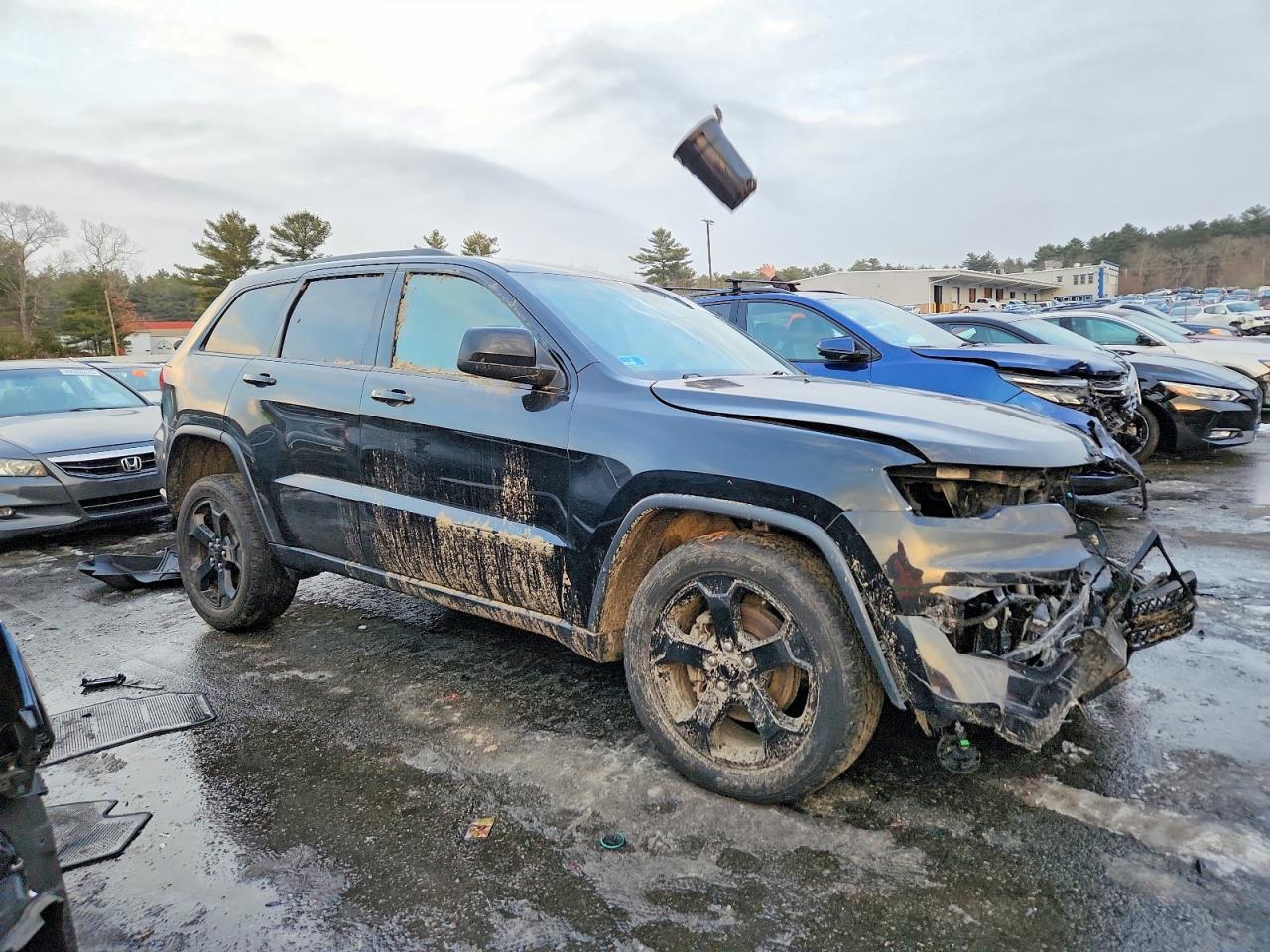 2019 JEEP GRAND CHEROKEE LAREDO photo 4