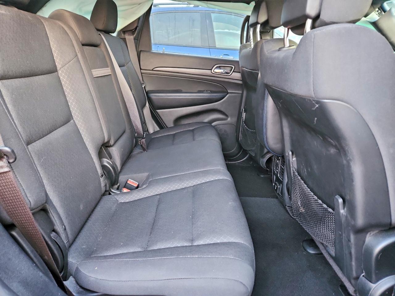 2019 JEEP GRAND CHEROKEE LAREDO photo 10