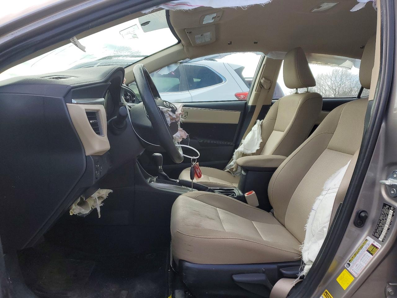 2015 TOYOTA COROLLA photo 7