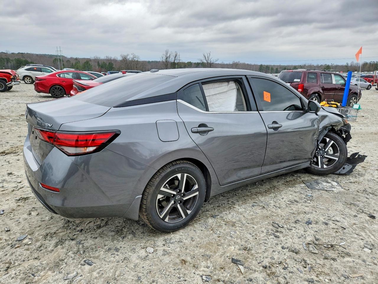 2024 NISSAN SENTRA SV photo 3