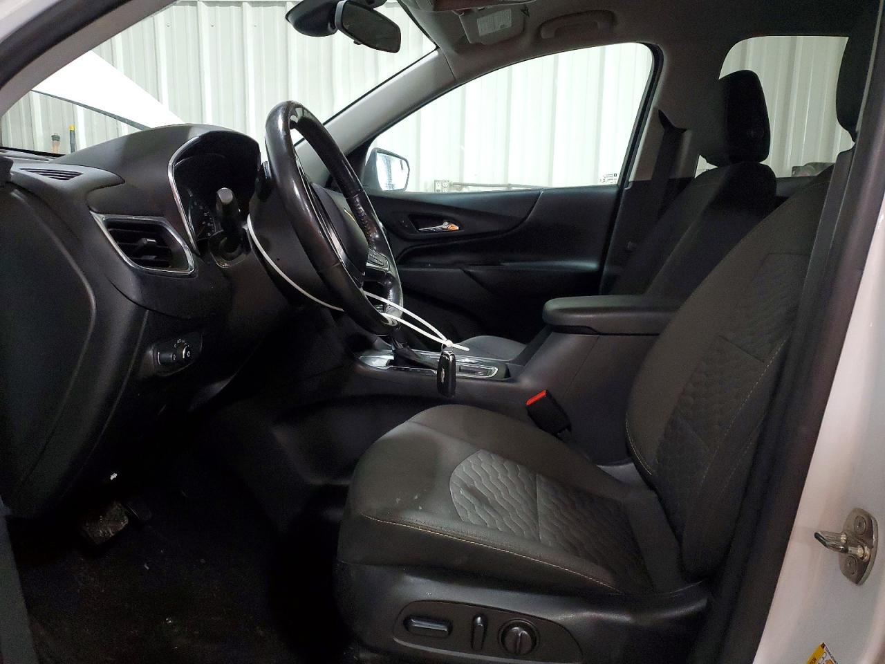 2019 CHEVROLET EQUINOX LT photo 7