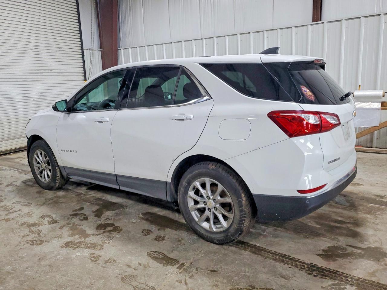 2019 CHEVROLET EQUINOX LT photo 2