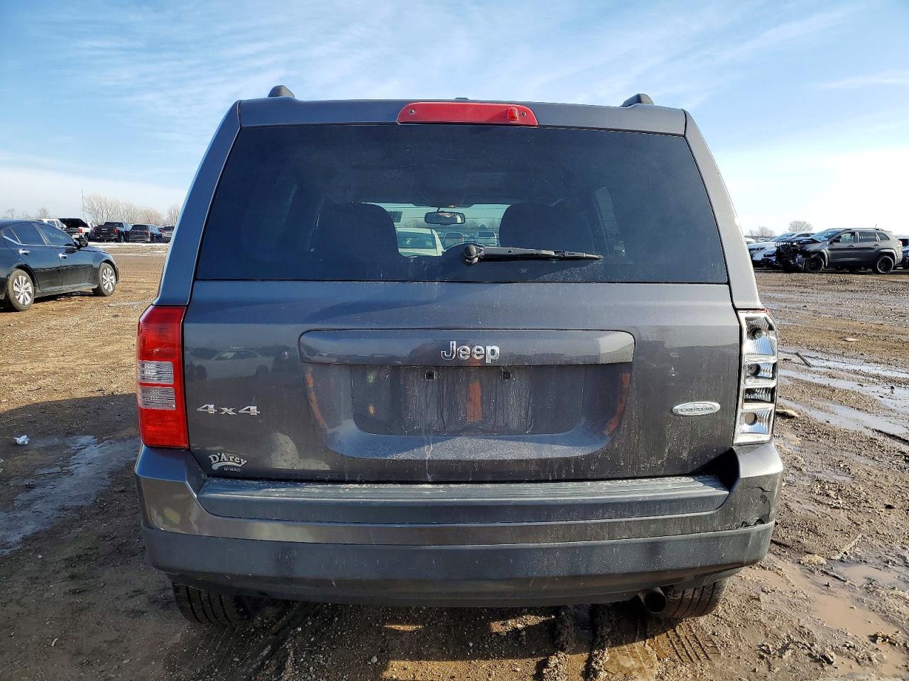 2017 JEEP PATRIOT LATITUDE photo 6