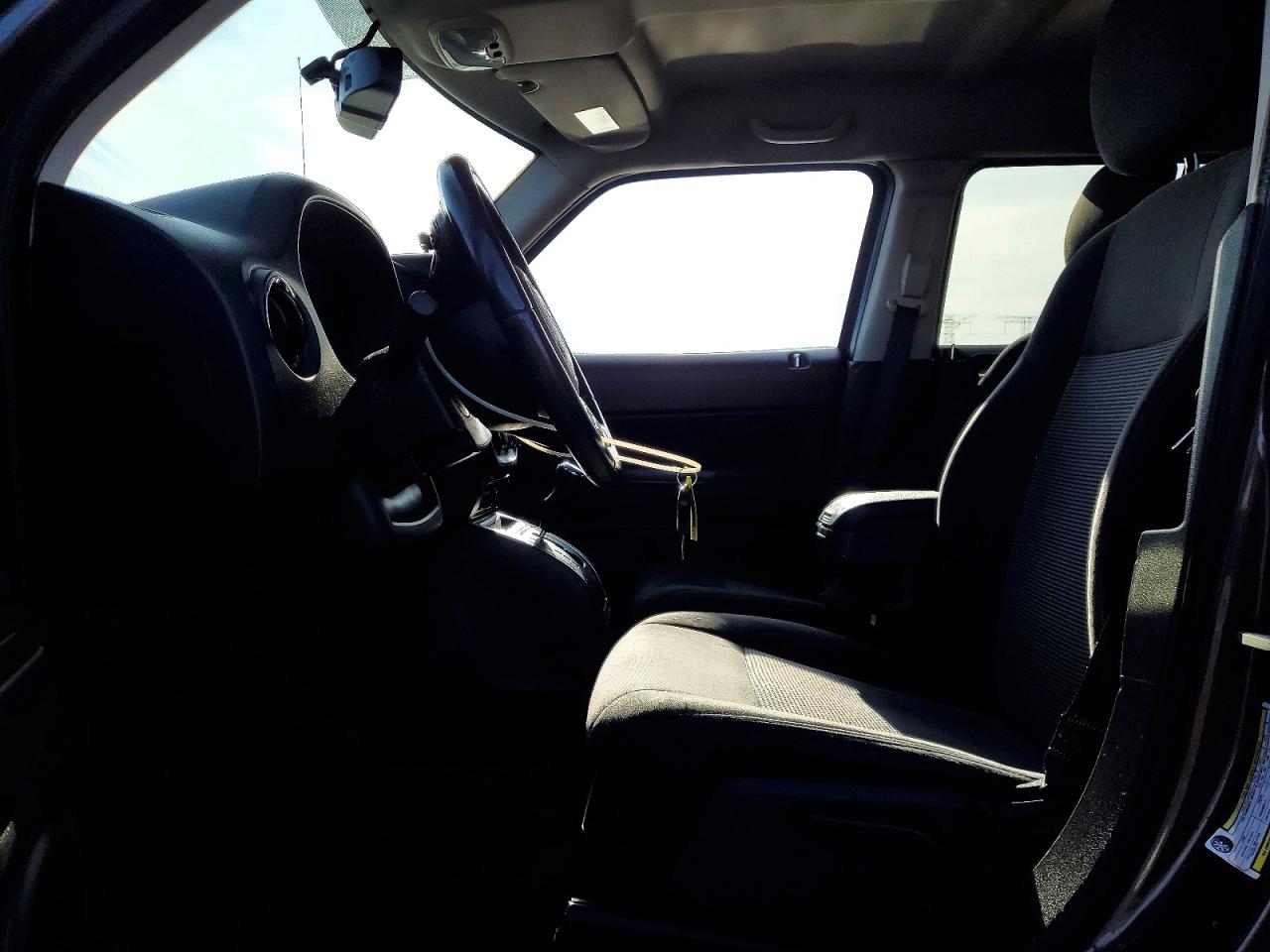 2017 JEEP PATRIOT LATITUDE photo 7