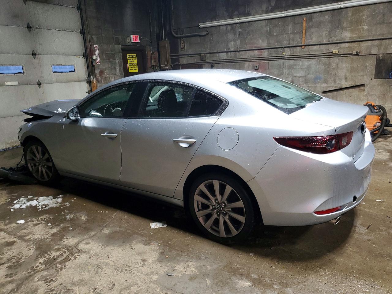 2019 MAZDA 3 SELECT photo 2