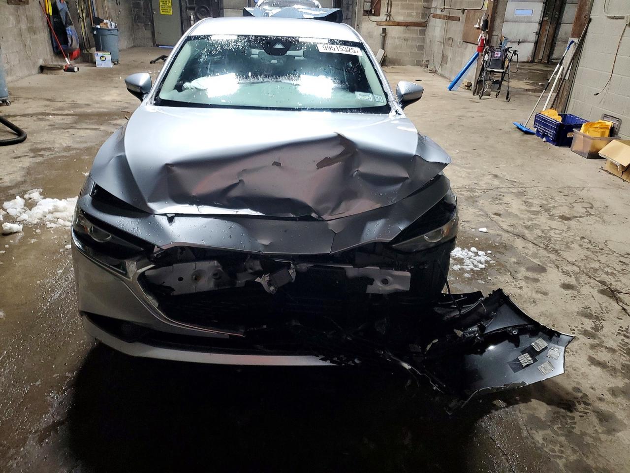 2019 MAZDA 3 SELECT photo 5