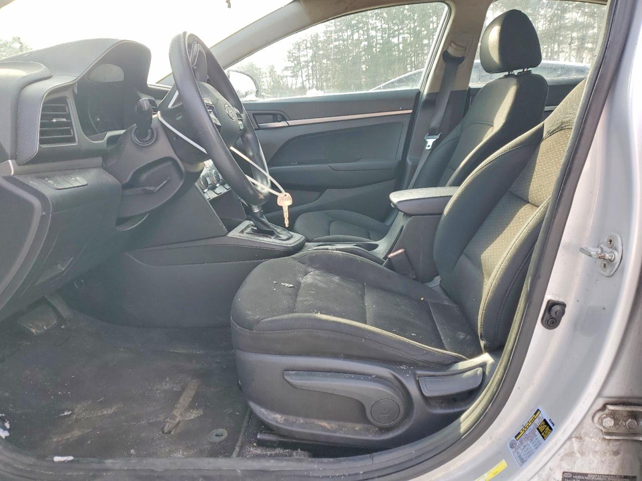 2019 HYUNDAI ELANTRA SE photo 7