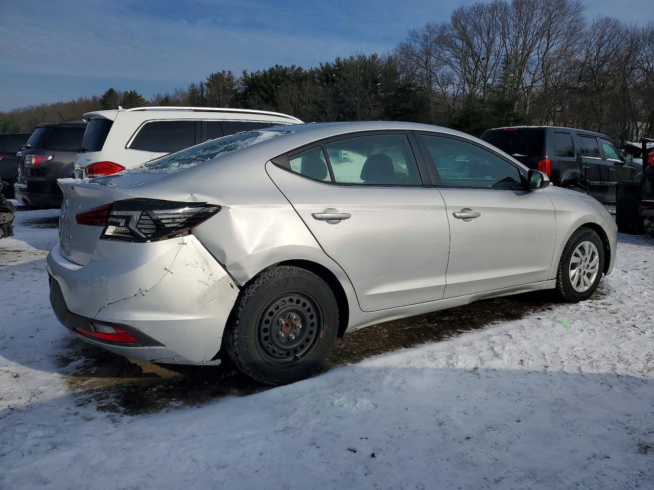 2019 HYUNDAI ELANTRA SE photo 3