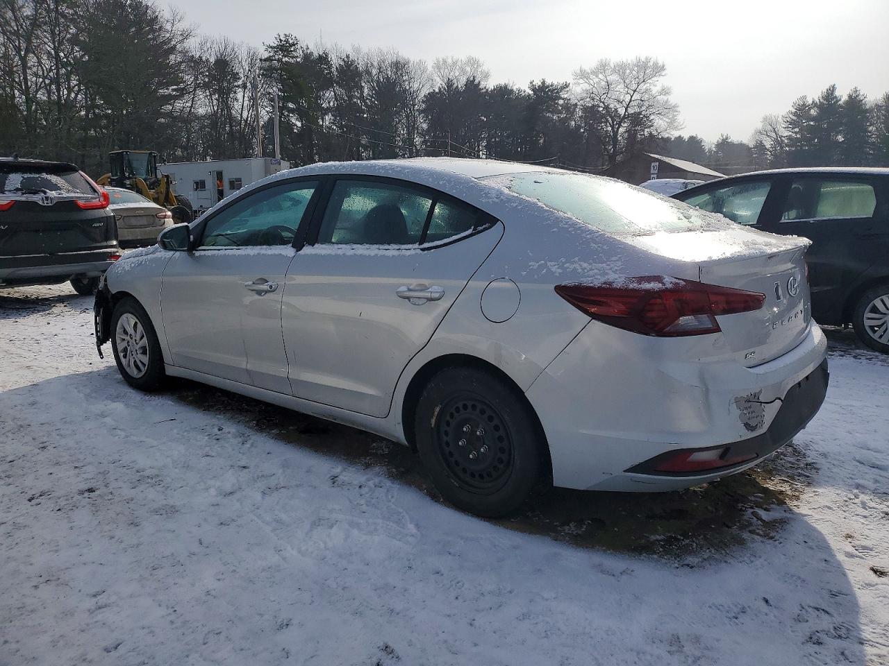 2019 HYUNDAI ELANTRA SE photo 2
