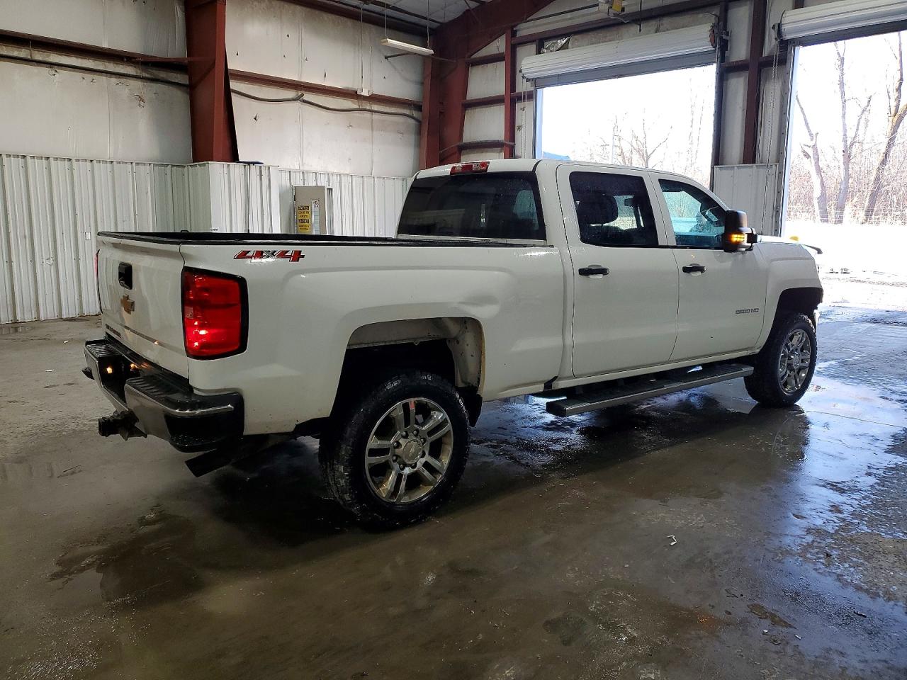 2018 CHEVROLET SILVERADO K2500 HEAVY DUTY photo 3