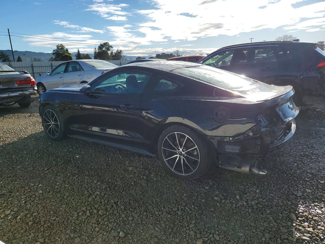 2015 FORD MUSTANG photo 2