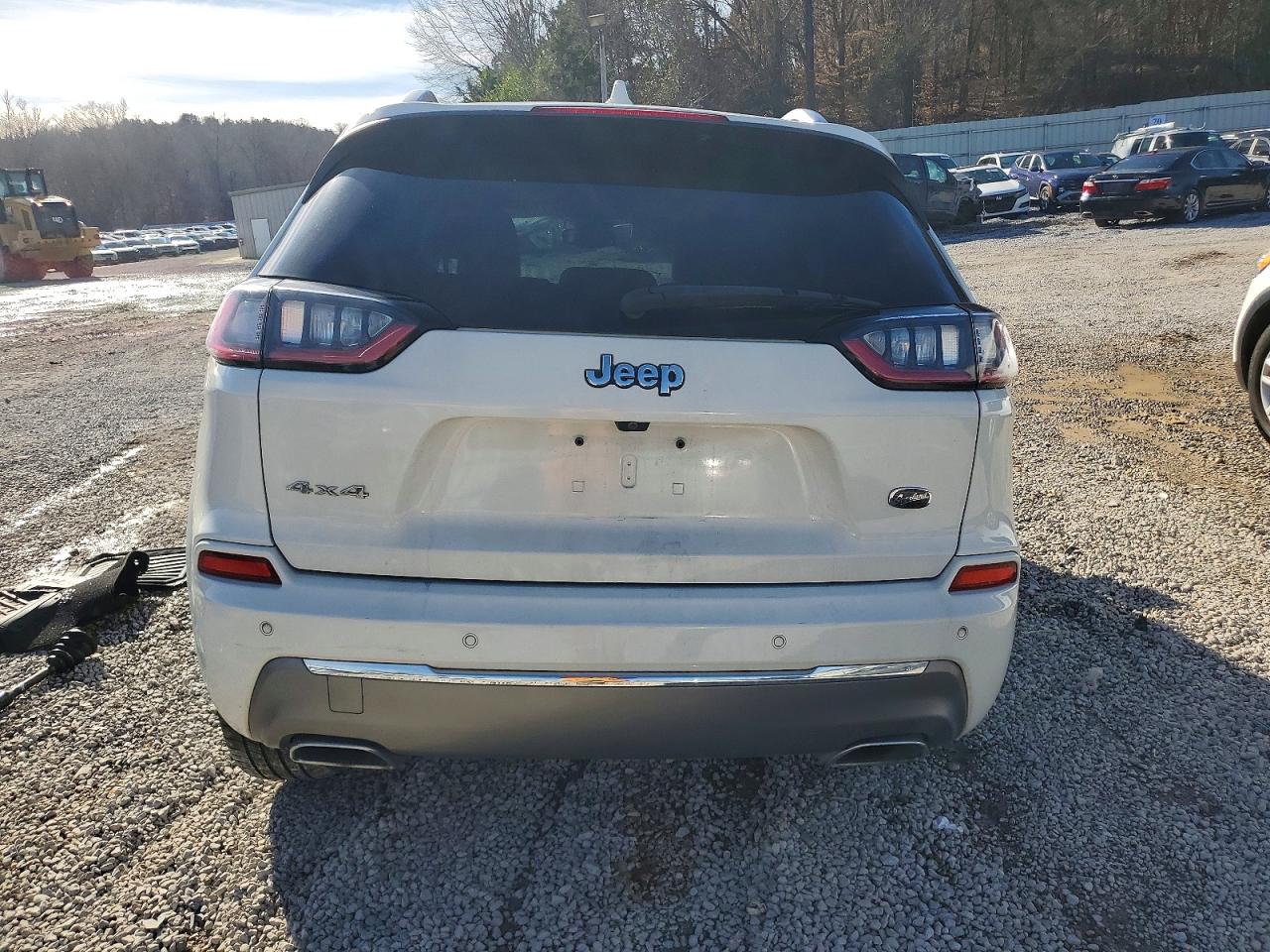 2019 JEEP CHEROKEE OVERLAND photo 6