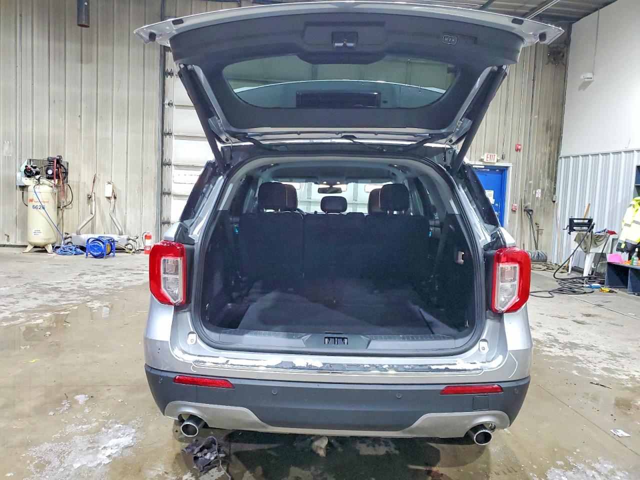 2023 FORD EXPLORER LIMITED photo 6