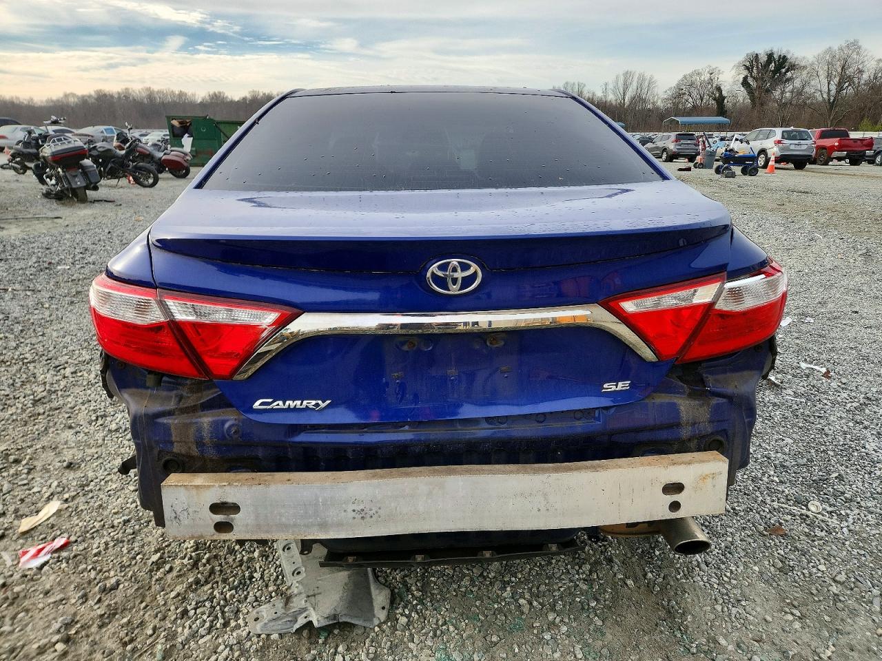 2016 TOYOTA CAMRY LE photo 6