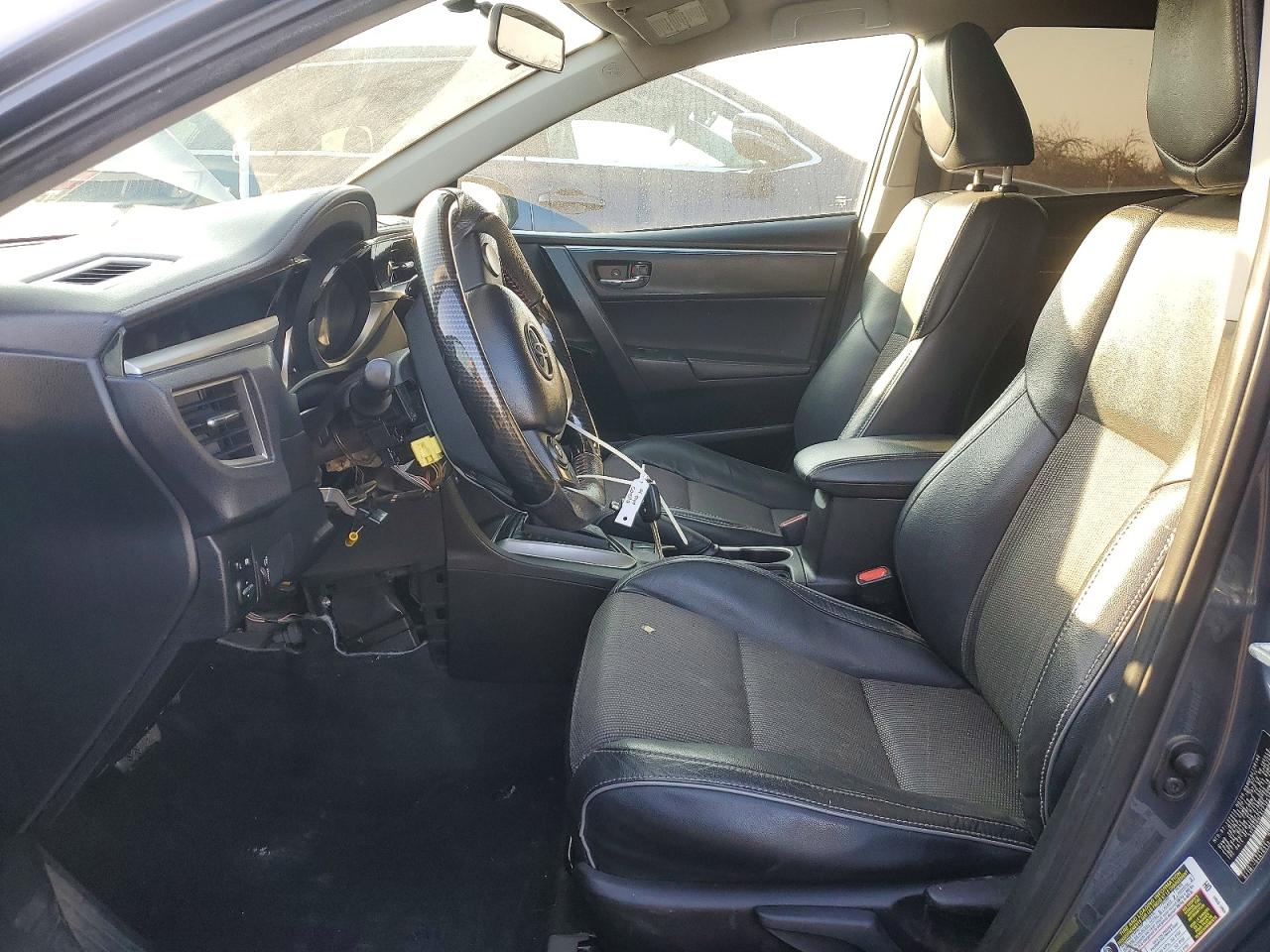 2014 TOYOTA COROLLA L photo 7