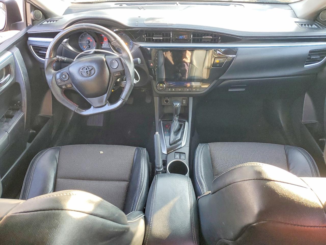 2014 TOYOTA COROLLA L photo 8