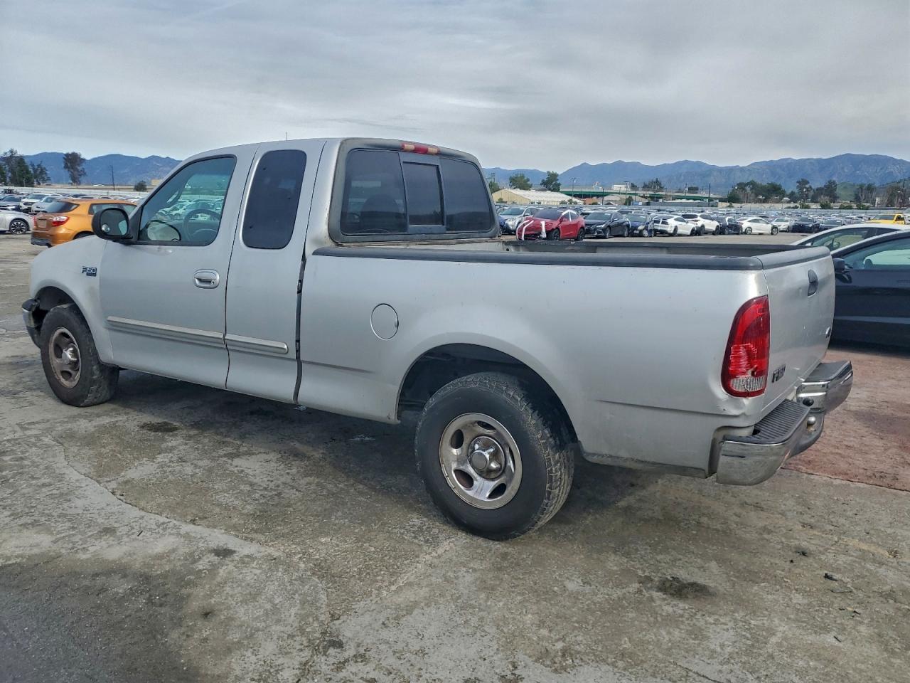 2000 FORD F150 photo 2