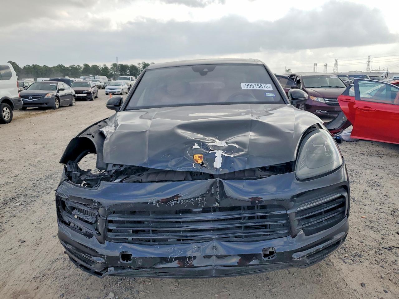 2022 PORSCHE CAYENNE photo 9