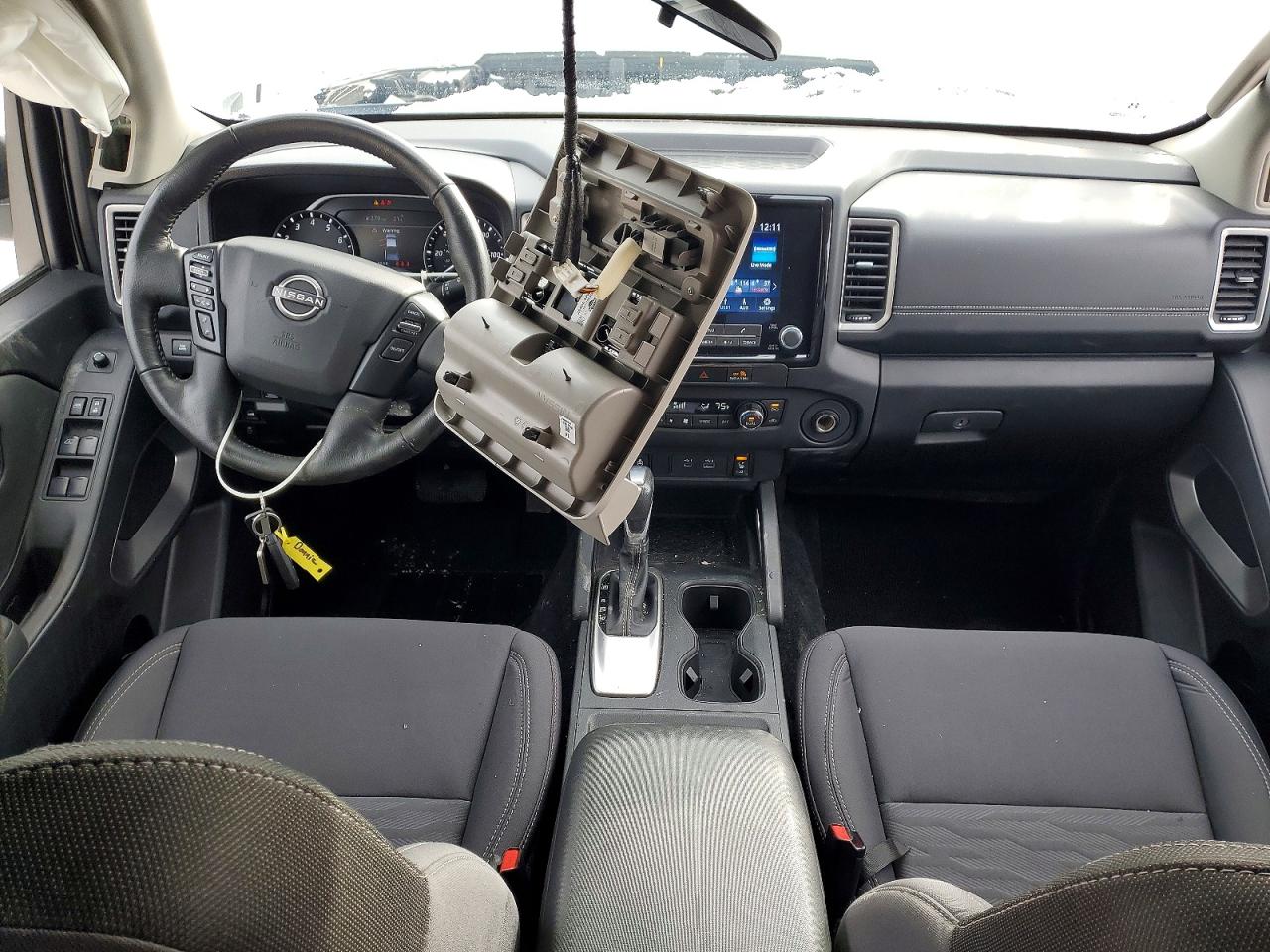 2024 NISSAN FRONTIER SV photo 8