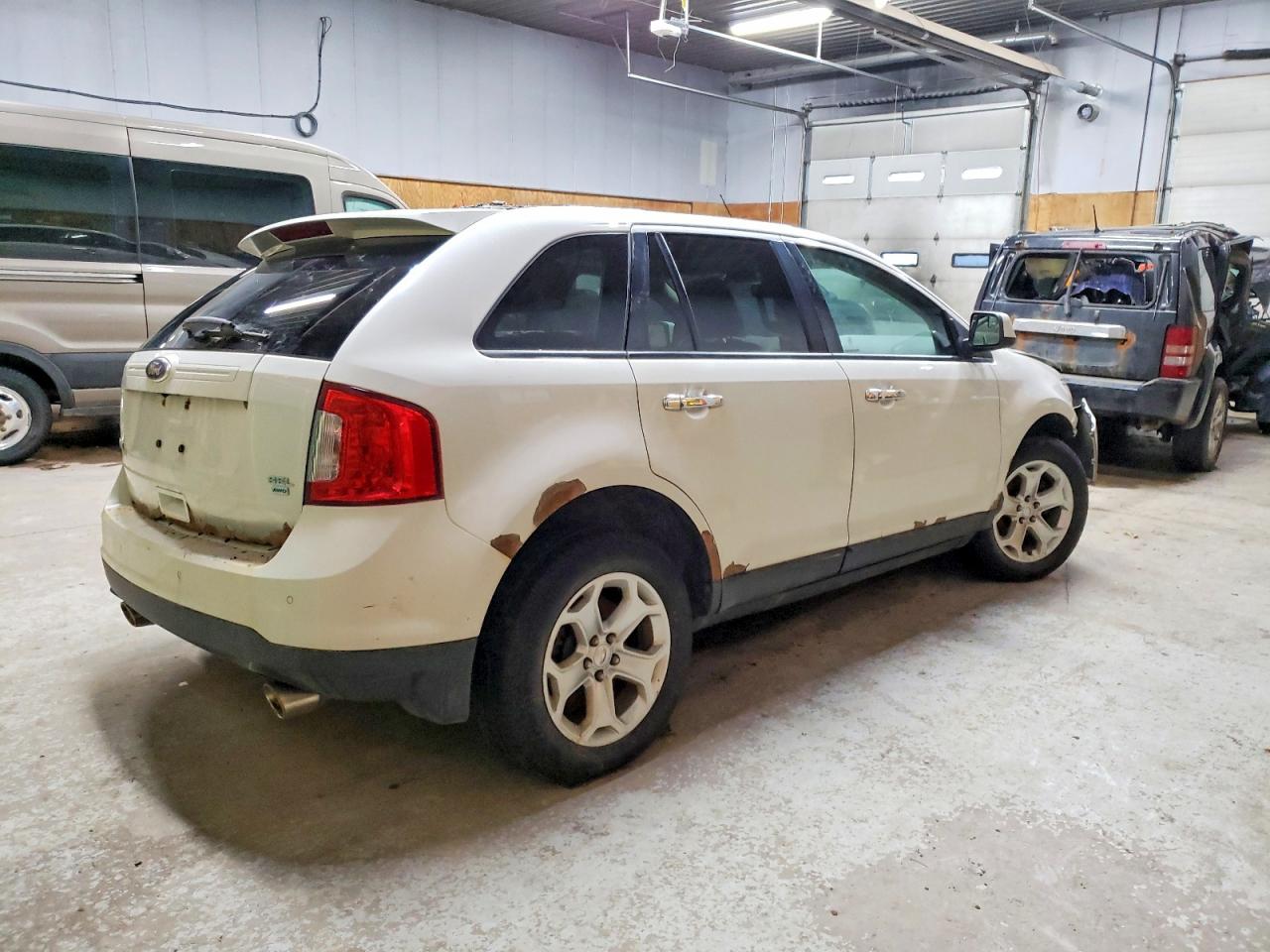 2011 FORD EDGE SEL photo 3