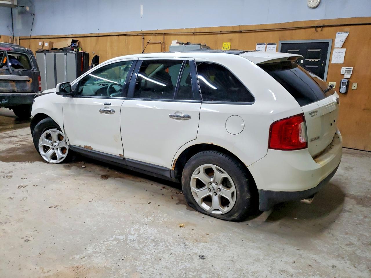 2011 FORD EDGE SEL photo 2