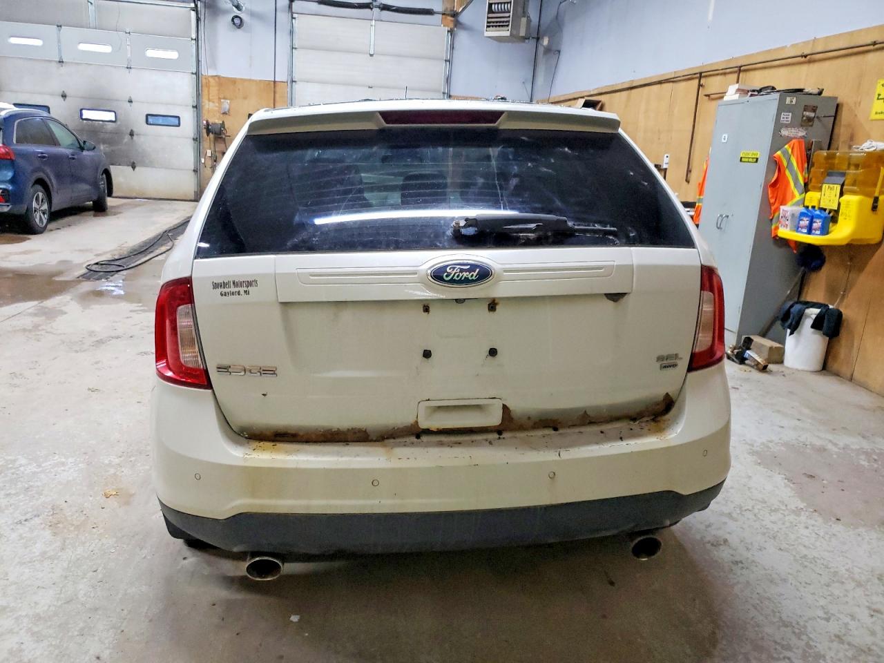 2011 FORD EDGE SEL photo 6