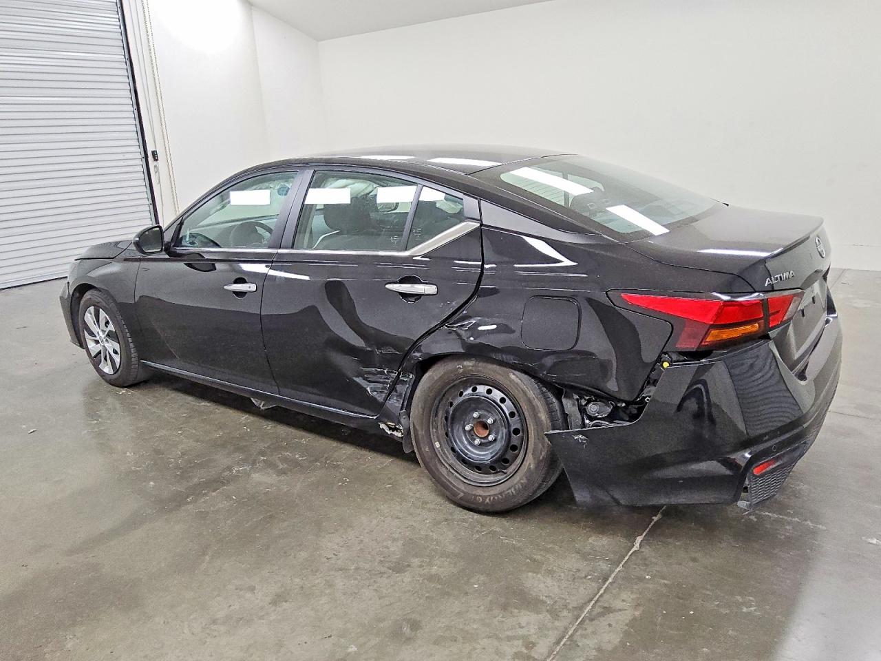 2024 NISSAN ALTIMA S photo 2
