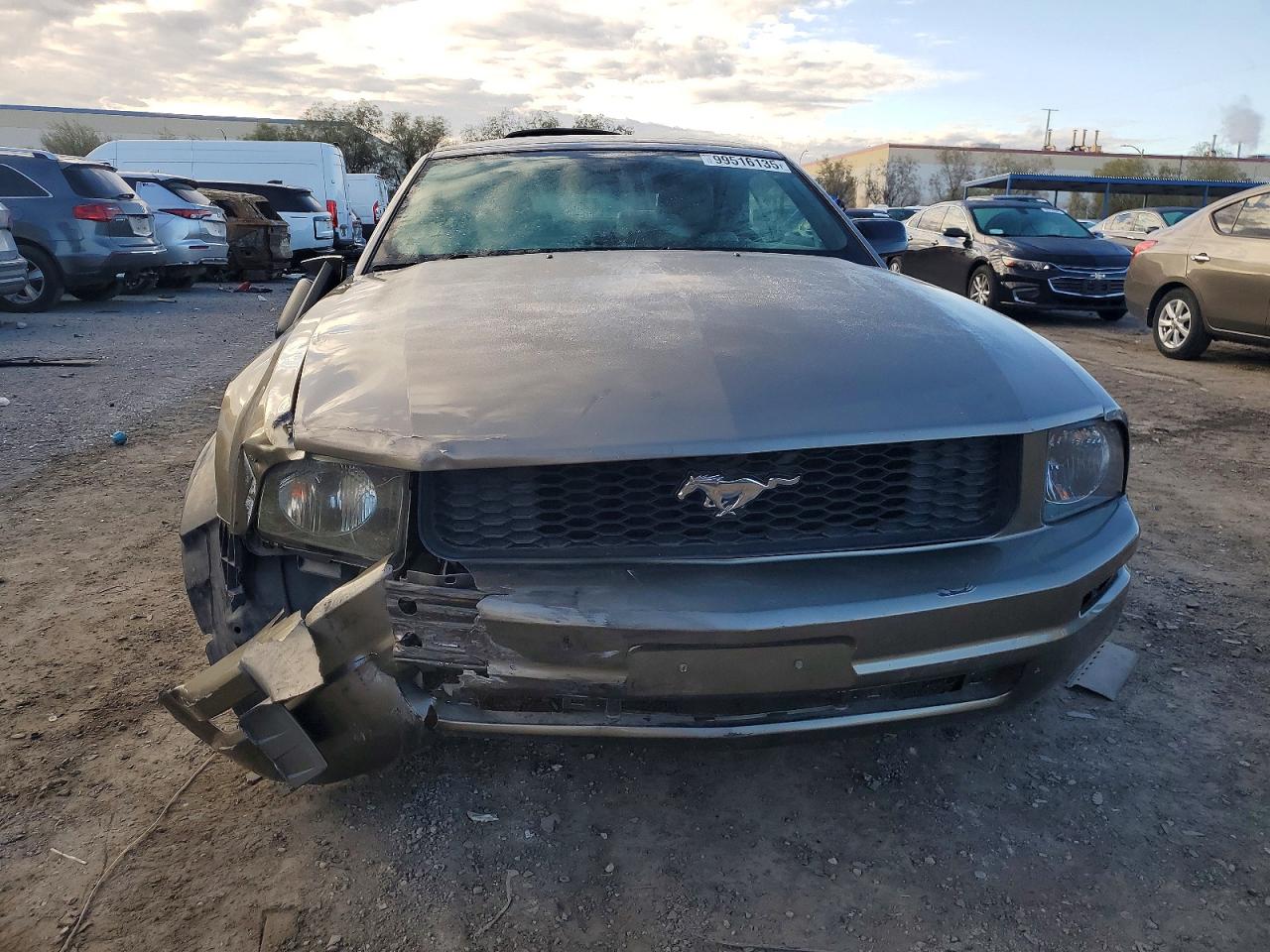 2005 FORD MUSTANG photo 5