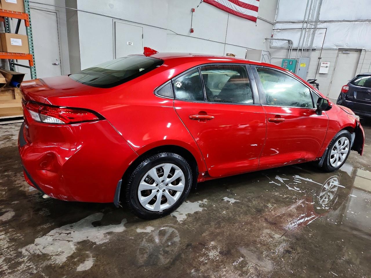 2020 TOYOTA COROLLA LE photo 3