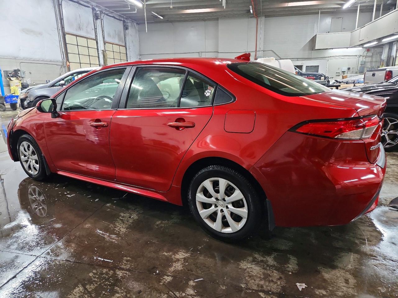 2020 TOYOTA COROLLA LE photo 2