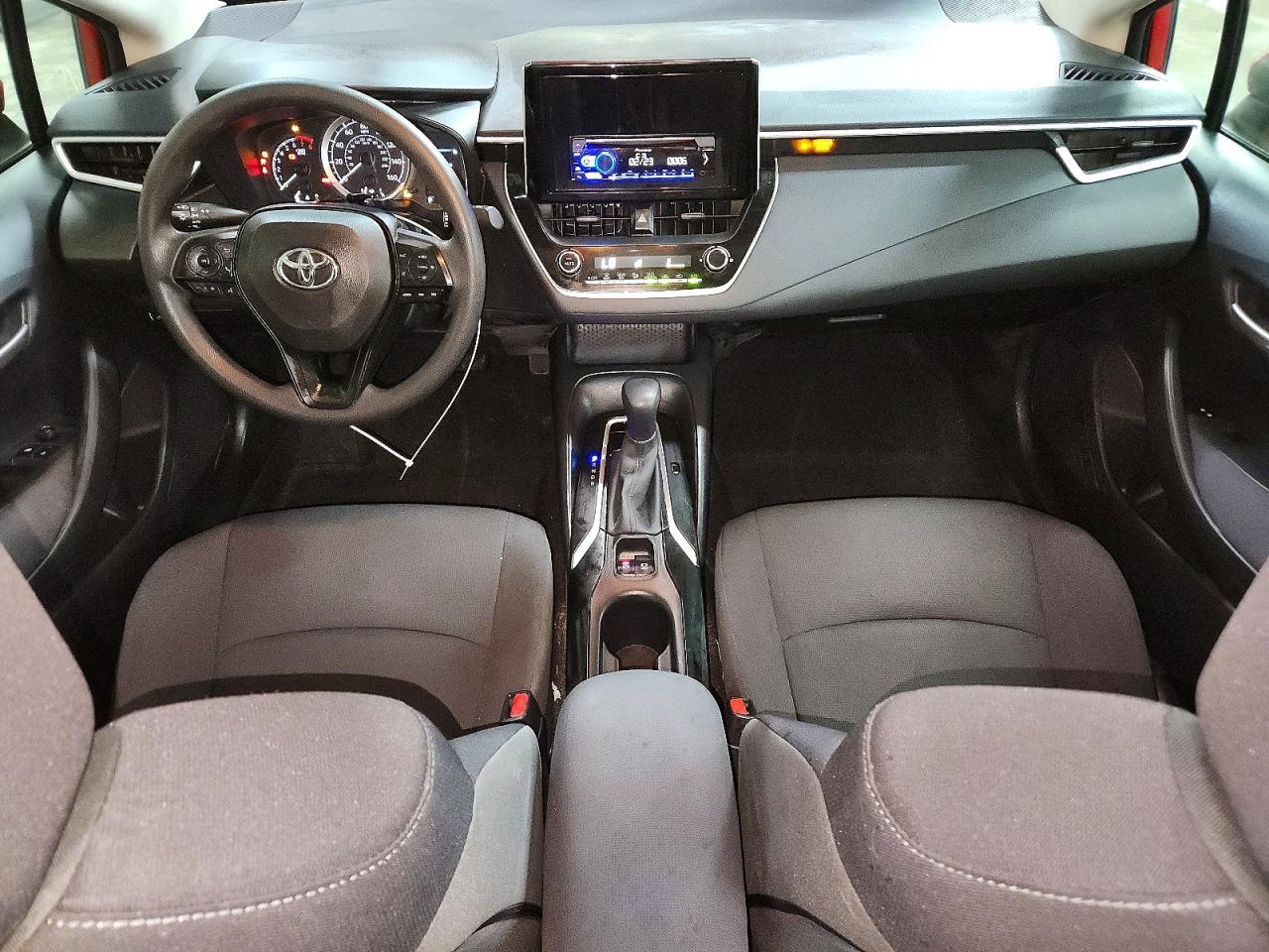 2020 TOYOTA COROLLA LE photo 8