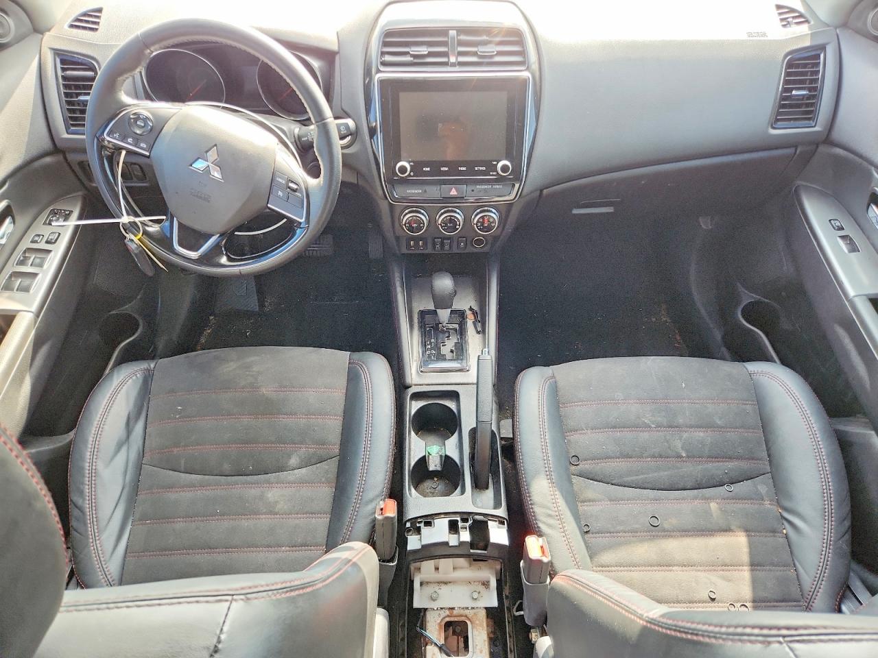 2023 MITSUBISHI OUTLANDER SPORT S/SE photo 8