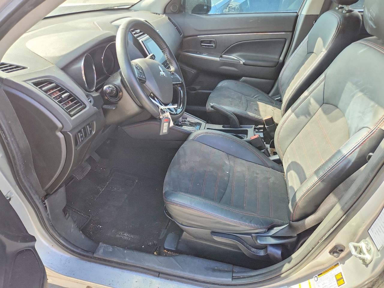 2023 MITSUBISHI OUTLANDER SPORT S/SE photo 7