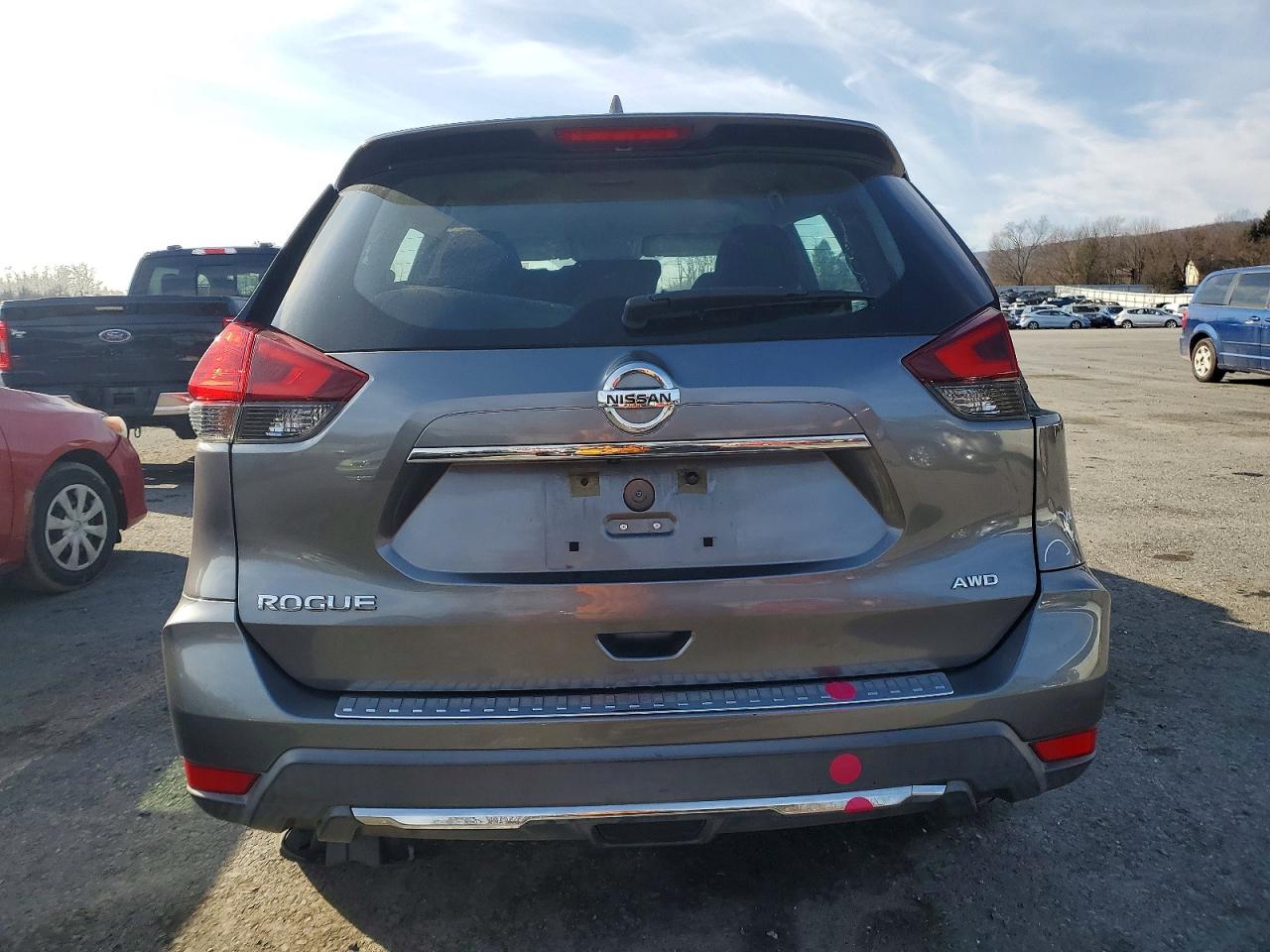 2017 NISSAN ROGUE S photo 11